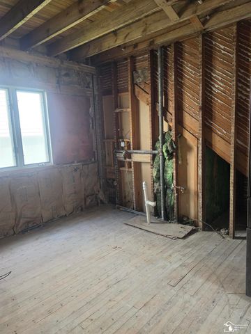 4356 14th Street, Luna Pier, MI 48157