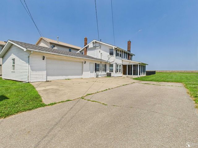 4356 14th Street, Luna Pier, MI 48157