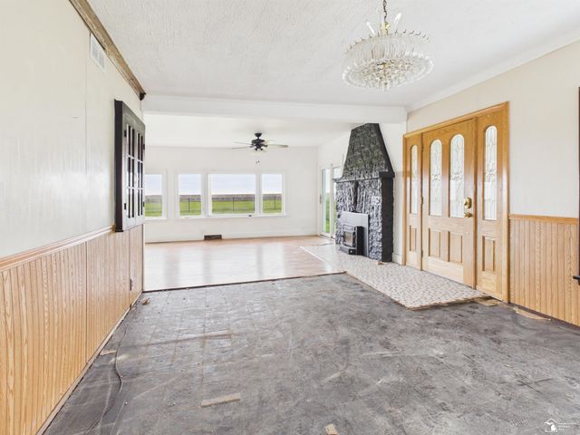 4356 14th Street, Luna Pier, MI 48157