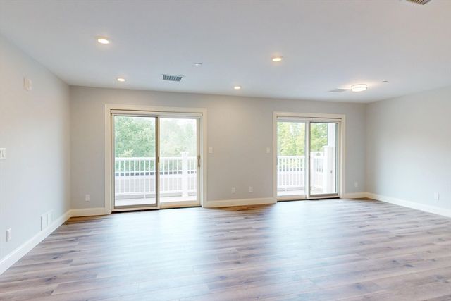 610 Salem Street 301, Wakefield, MA 01180