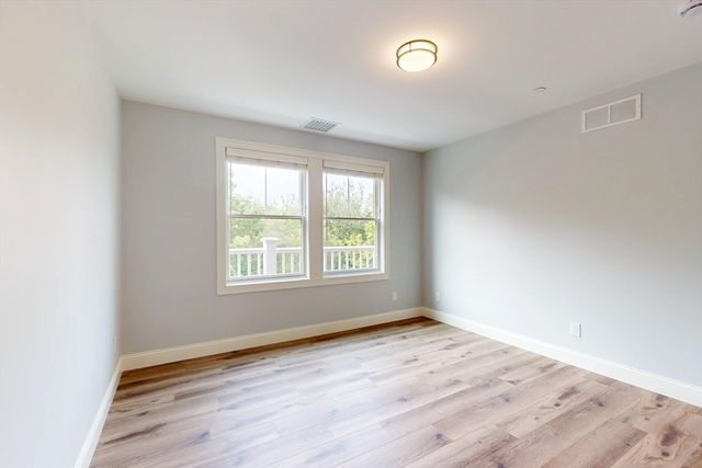 610 Salem Street 301, Wakefield, MA 01180