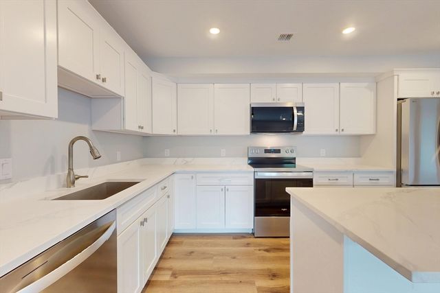 610 Salem Street 301, Wakefield, MA 01180