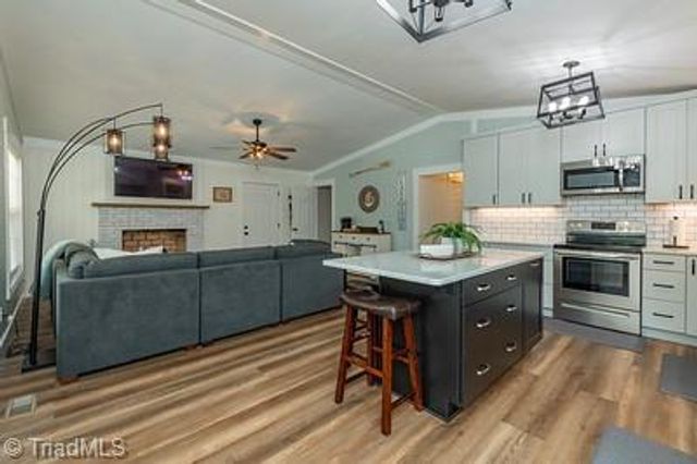 176 Friar Tuck Terrace, Lexington, NC 27292