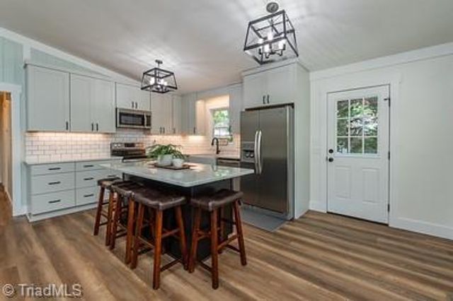176 Friar Tuck Terrace, Lexington, NC 27292