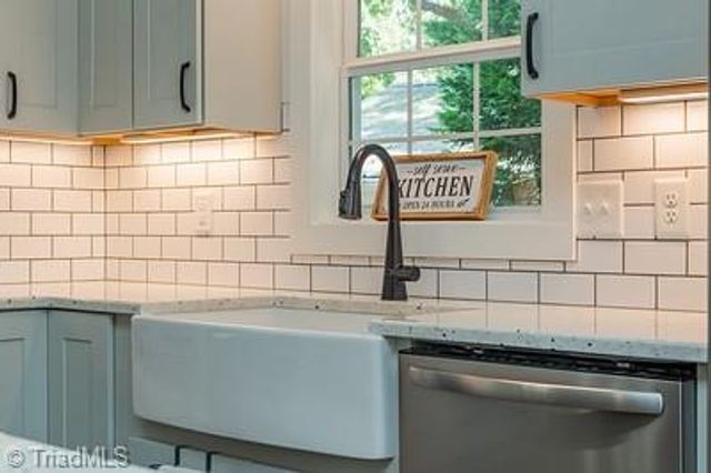 176 Friar Tuck Terrace, Lexington, NC 27292