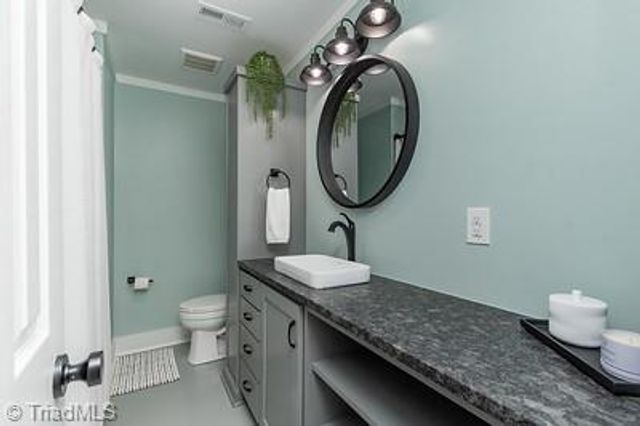 176 Friar Tuck Terrace, Lexington, NC 27292