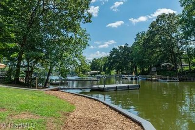 176 Friar Tuck Terrace, Lexington, NC 27292