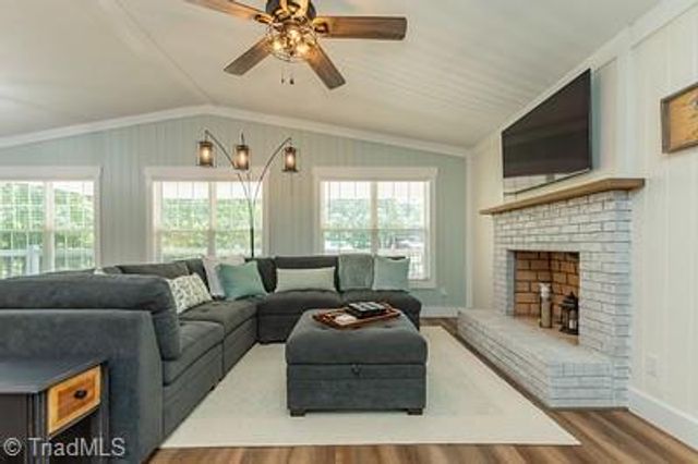 176 Friar Tuck Terrace, Lexington, NC 27292