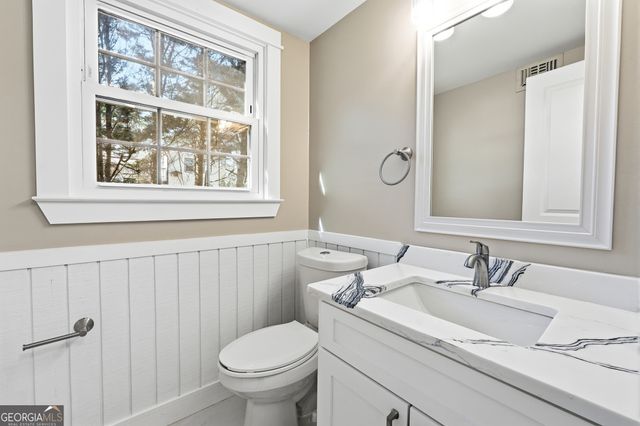 3695 Woodberry Drive, Duluth, GA 30096