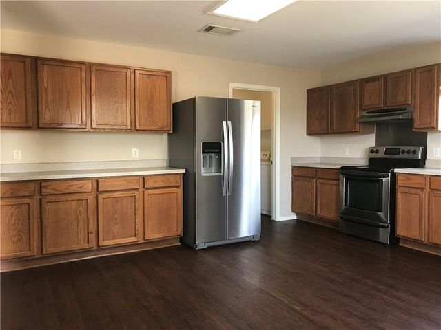 1713 Candlelight DR, Leander, TX 78641