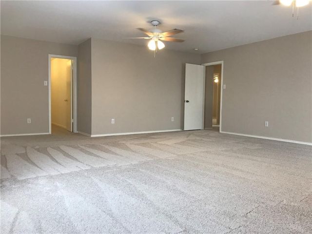 1713 Candlelight DR, Leander, TX 78641
