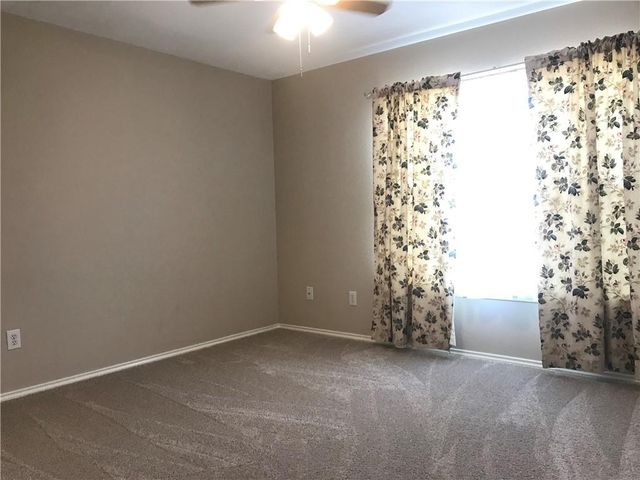 1713 Candlelight DR, Leander, TX 78641