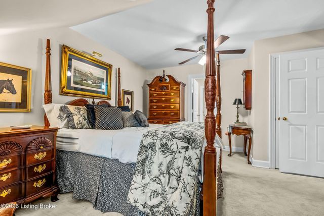 2 Brownsboro Hill Rd, Louisville, KY 40207