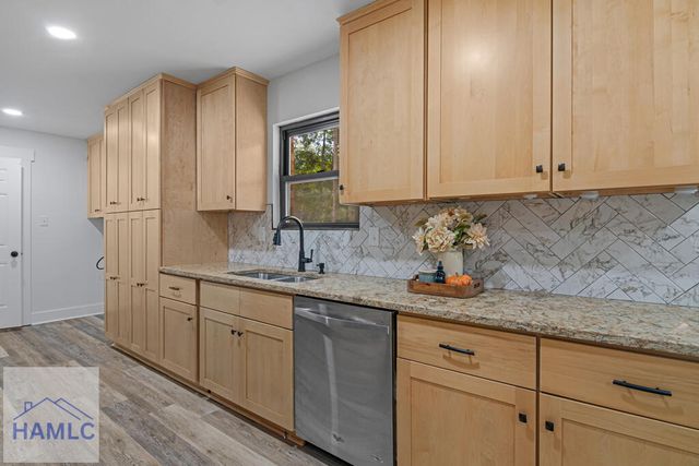 111 Cambridge Drive, Savannah, GA 31419