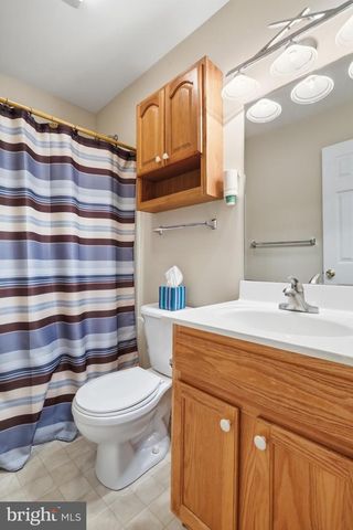 142 HASTINGS DR, Falling Waters, WV 25419