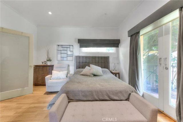 1641 N Crescent Heights, Los Angeles, CA 90069
