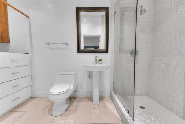 1641 N Crescent Heights, Los Angeles, CA 90069
