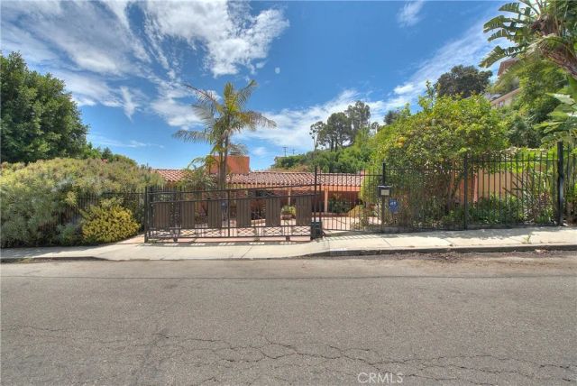 1641 N Crescent Heights, Los Angeles, CA 90069