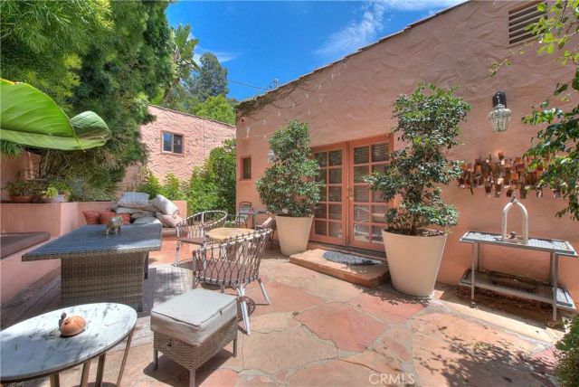 1641 N Crescent Heights, Los Angeles, CA 90069