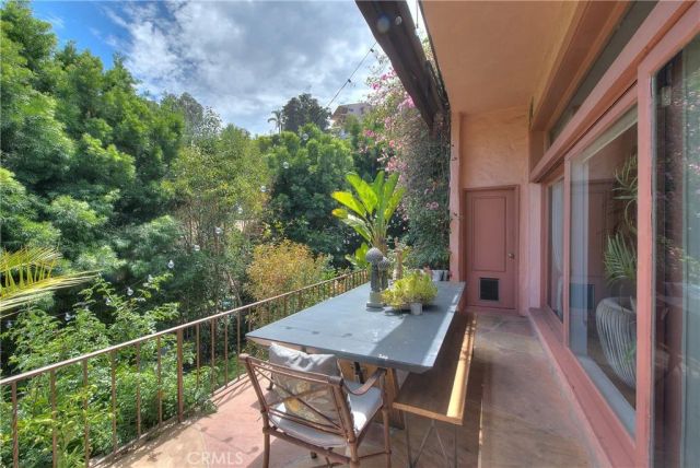 1641 N Crescent Heights, Los Angeles, CA 90069