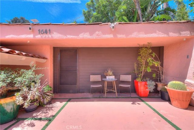 1641 N Crescent Heights, Los Angeles, CA 90069