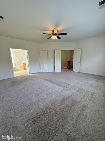 64 RIGGS RD, Fredericksburg, VA 22405