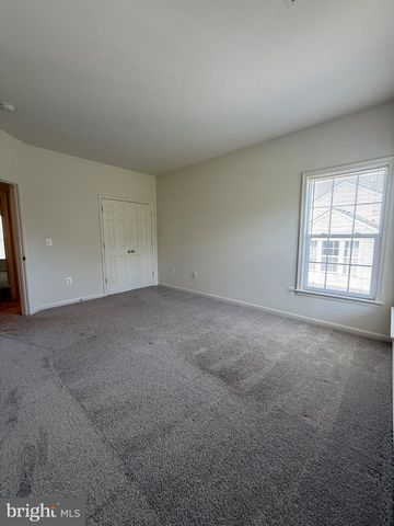 64 RIGGS RD, Fredericksburg, VA 22405