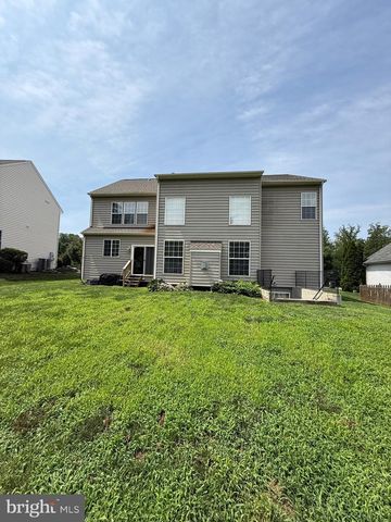 64 RIGGS RD, Fredericksburg, VA 22405