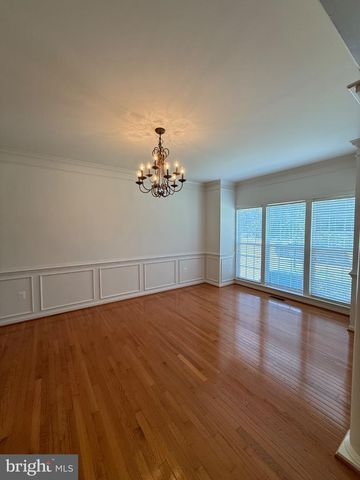 64 RIGGS RD, Fredericksburg, VA 22405