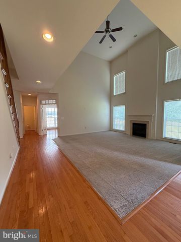 64 RIGGS RD, Fredericksburg, VA 22405