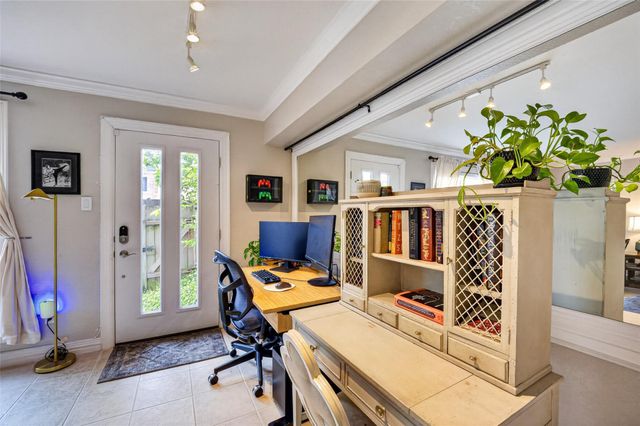 361 N Post Oak Lane 138, Houston, TX 77024