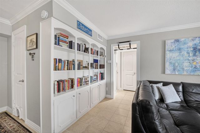 361 N Post Oak Lane 138, Houston, TX 77024