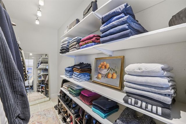 361 N Post Oak Lane 138, Houston, TX 77024