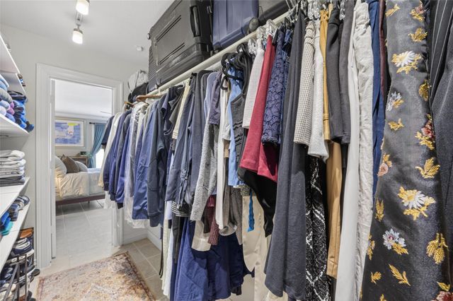 361 N Post Oak Lane 138, Houston, TX 77024