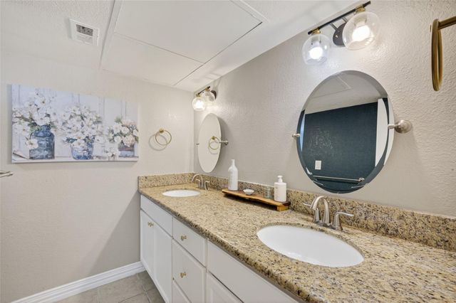 361 N Post Oak Lane 138, Houston, TX 77024