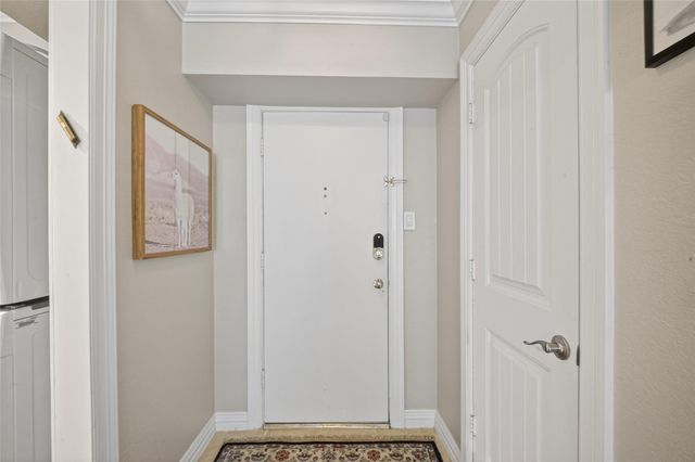 361 N Post Oak Lane 138, Houston, TX 77024