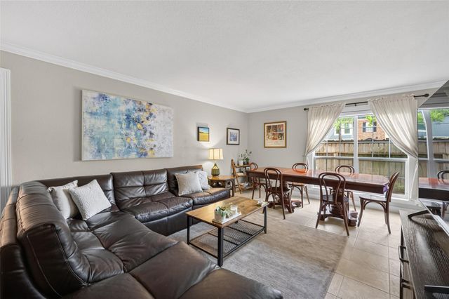 361 N Post Oak Lane 138, Houston, TX 77024