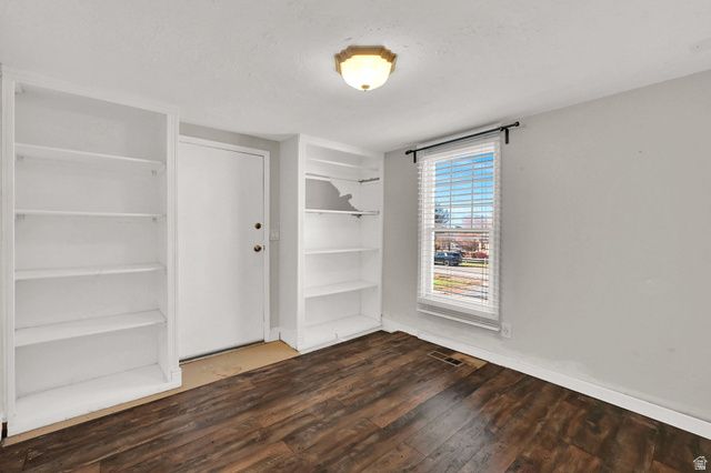 78 S MAIN ST, Hyde Park, UT 84318