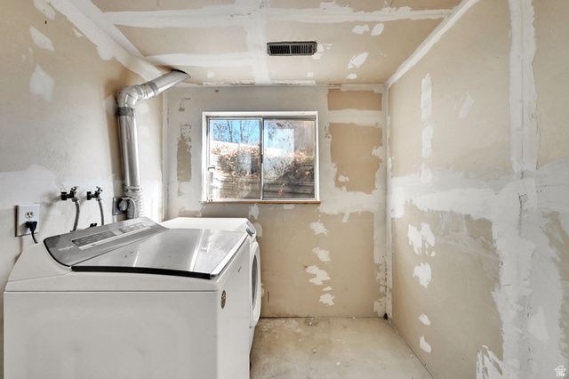 78 S MAIN ST, Hyde Park, UT 84318