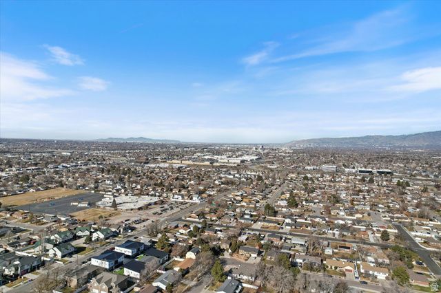 7045 S 300 E, Midvale, UT 84047