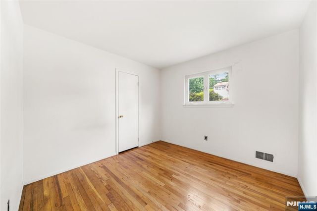 630 Woodland Avenue, Northvale, NJ 07647