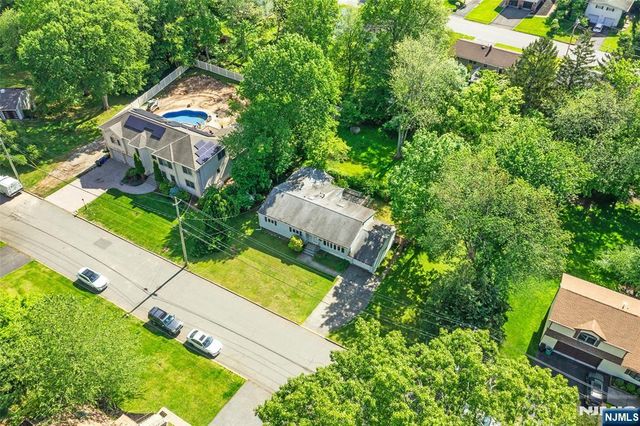 630 Woodland Avenue, Northvale, NJ 07647