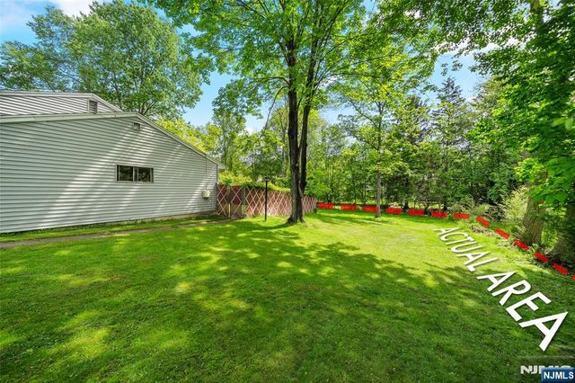 630 Woodland Avenue, Northvale, NJ 07647