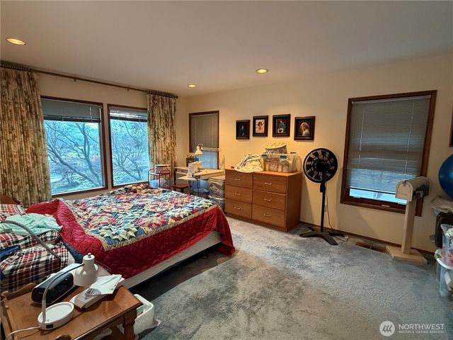 1501 N Grover Avenue, East Wenatchee, WA 98802