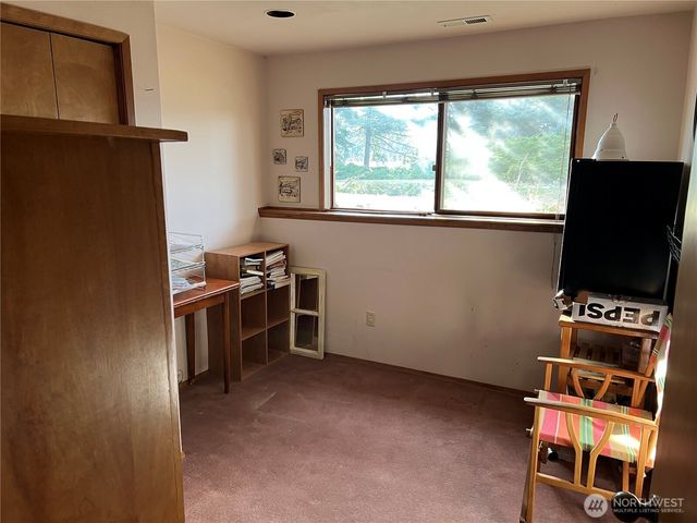 1501 N Grover Avenue, East Wenatchee, WA 98802