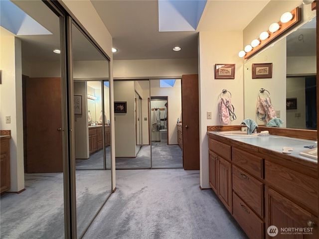 1501 N Grover Avenue, East Wenatchee, WA 98802