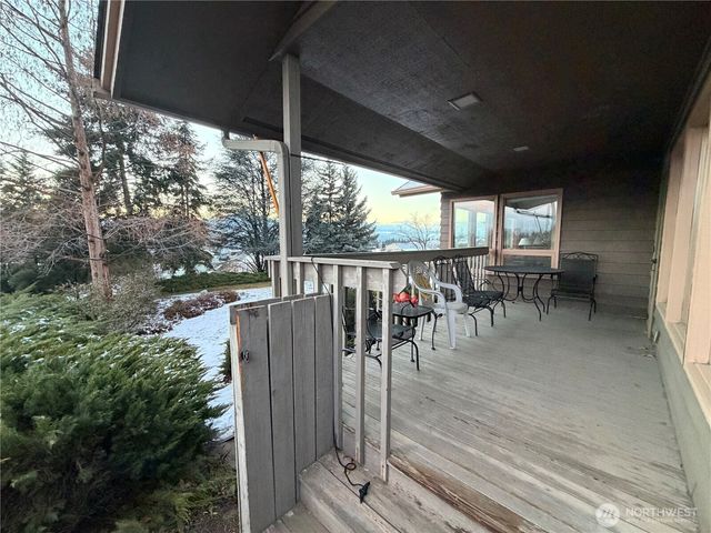 1501 N Grover Avenue, East Wenatchee, WA 98802