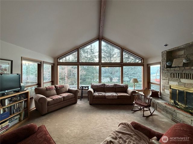 1501 N Grover Avenue, East Wenatchee, WA 98802