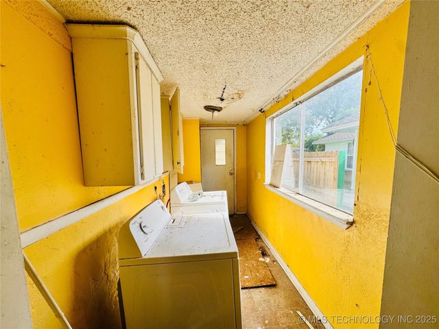 104 W 7th Street, Claremore, OK 74017