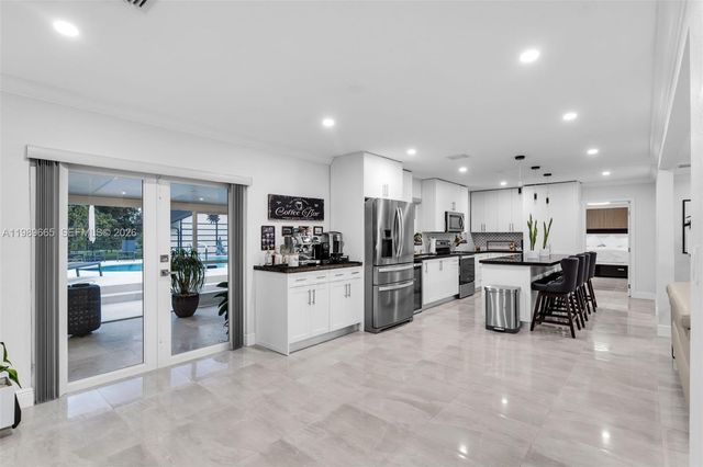 24655 SW 212th Ave, Homestead, FL 33031